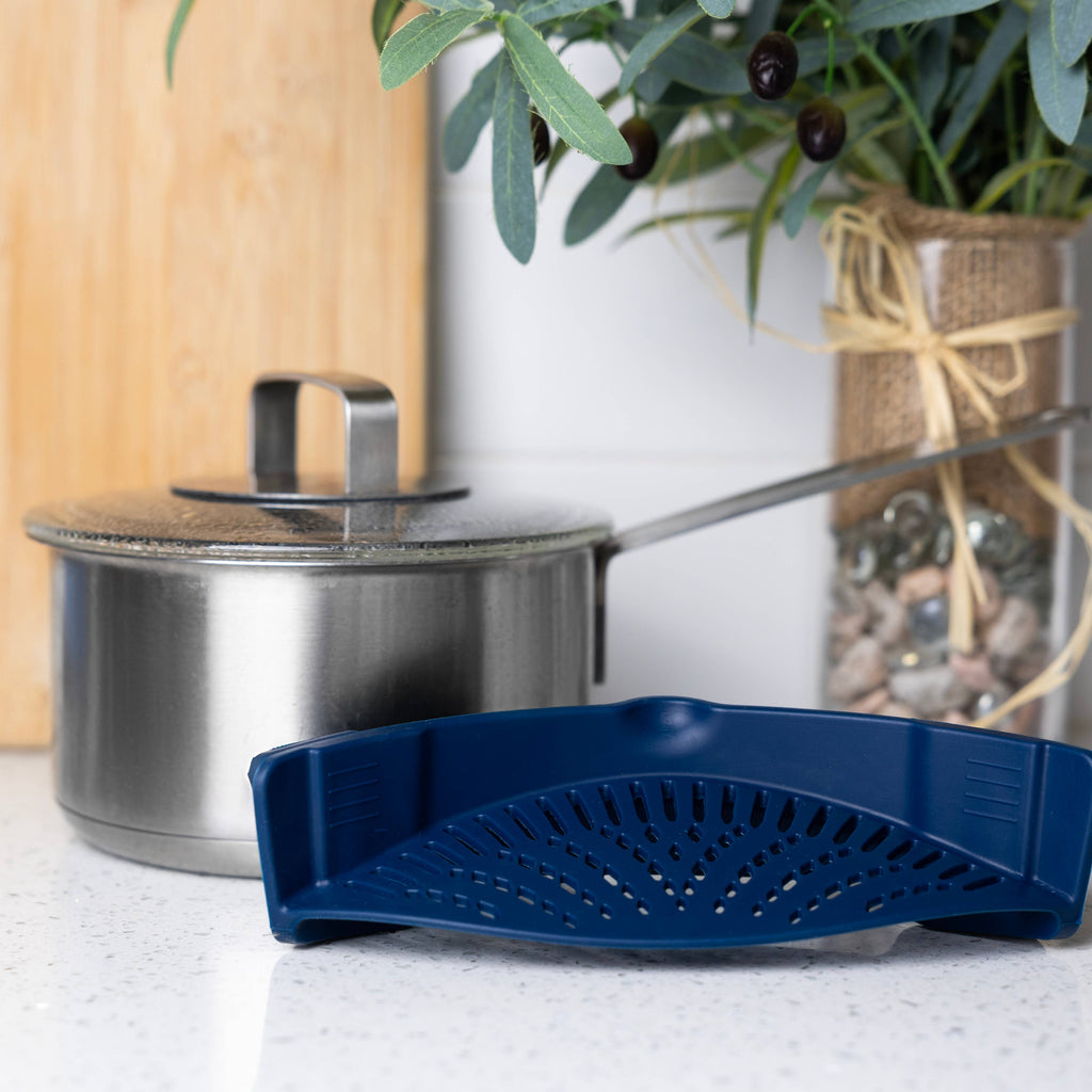 Fox Run Silicone Clip On Pot Strainer, 9” x 3.8” x 2.4”
