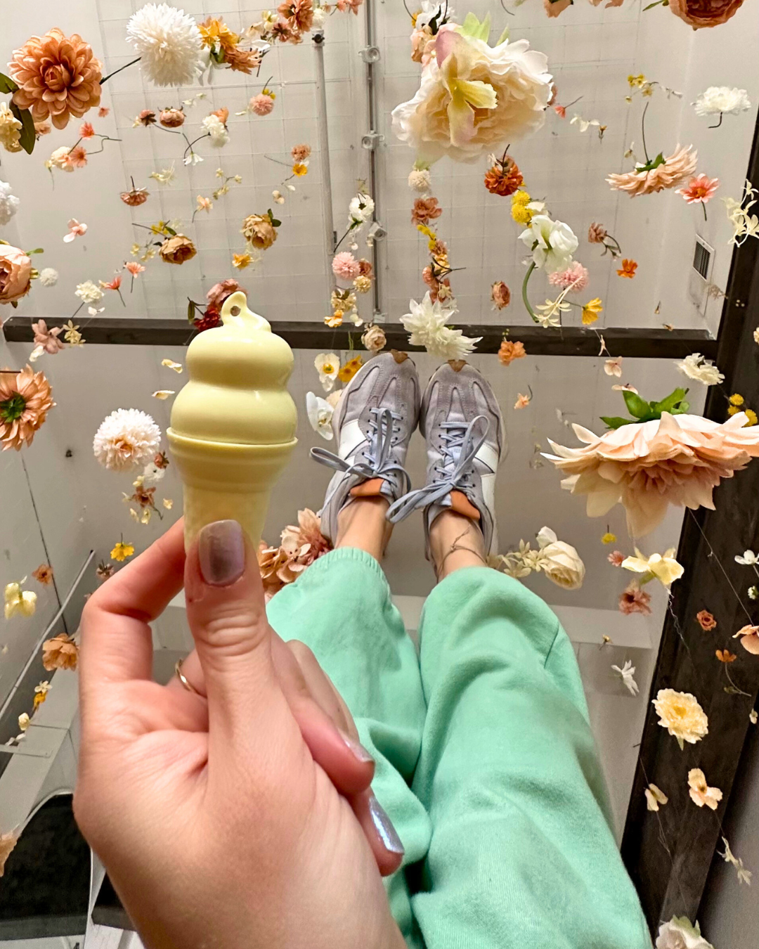 REFILLABLE Lip Balm Ice Cream 100% NATURAL